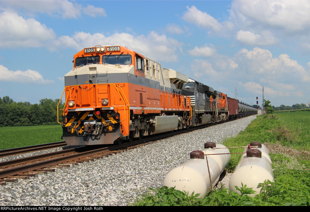 NS 8105, NS 8033 & BNSF 5492